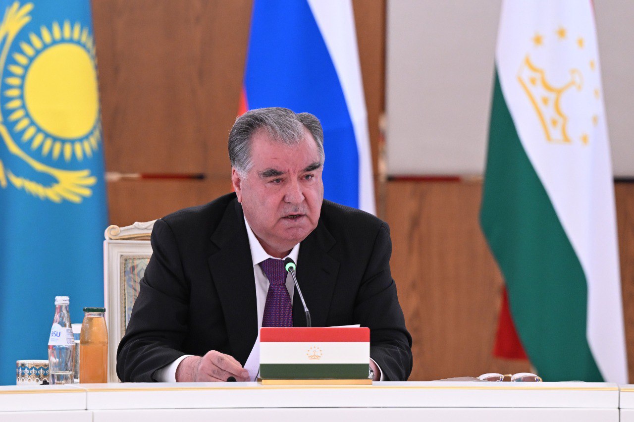 Imomali Rahmon: BMT va ShHT adolatli dunyo tartibini shakllantirishga yordam berishi mumkin