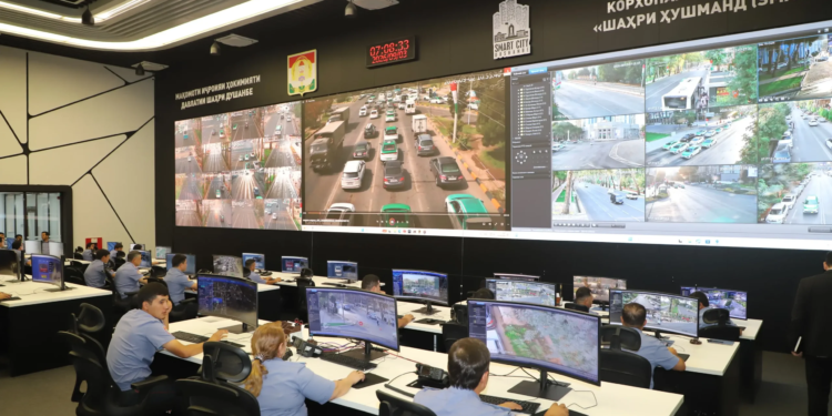 Dushanbeda tirbandlikka qarshi kurashning yangi elektron xaritasi taqdim etildi.