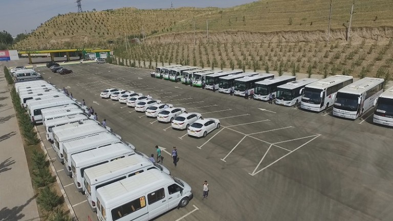 Dushanbeda jamoat transporti 1-sentabrdan boshlab oshirildi.