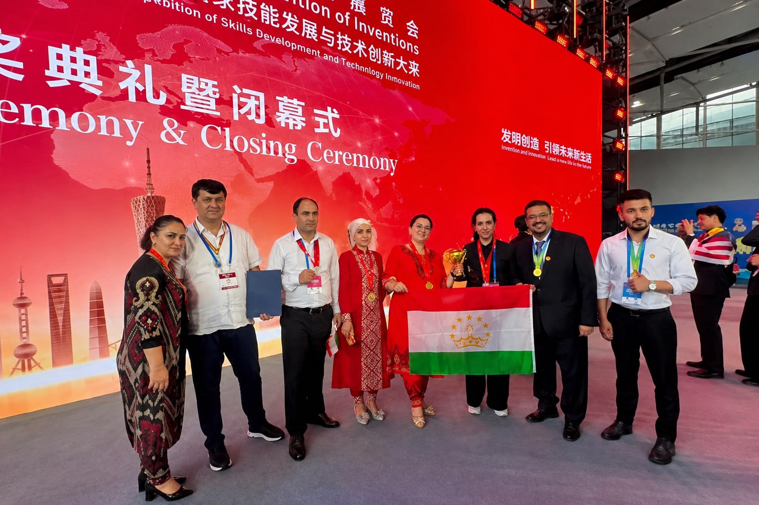 Yosh tojik tadqiqotchisi Xitoyda oltin va kumush medallar bilan taqdirlandi.