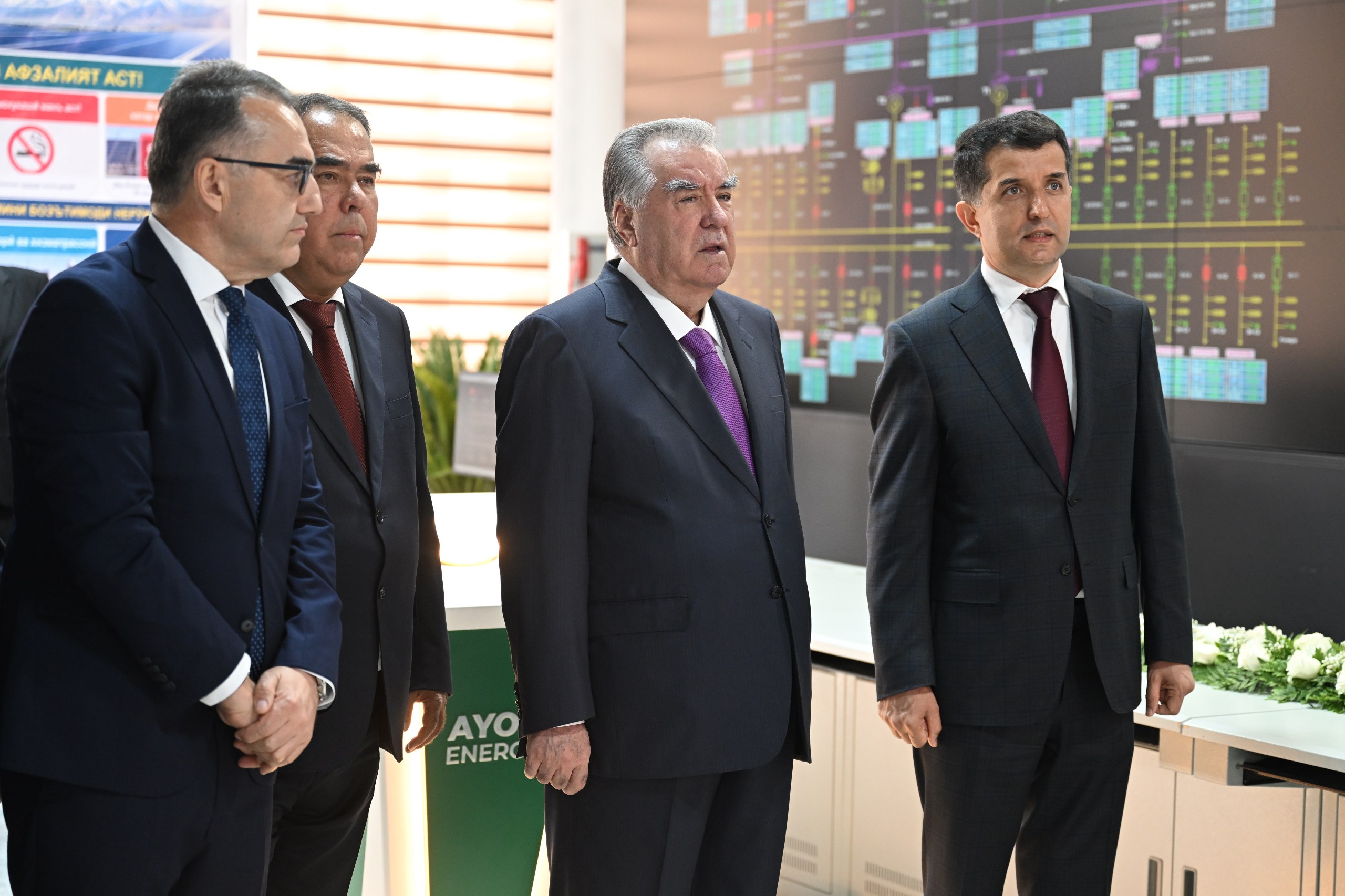 Asht tumanida 250 MVt quvvatga ega quyosh elektr stansiyasi ishga tushirildi.