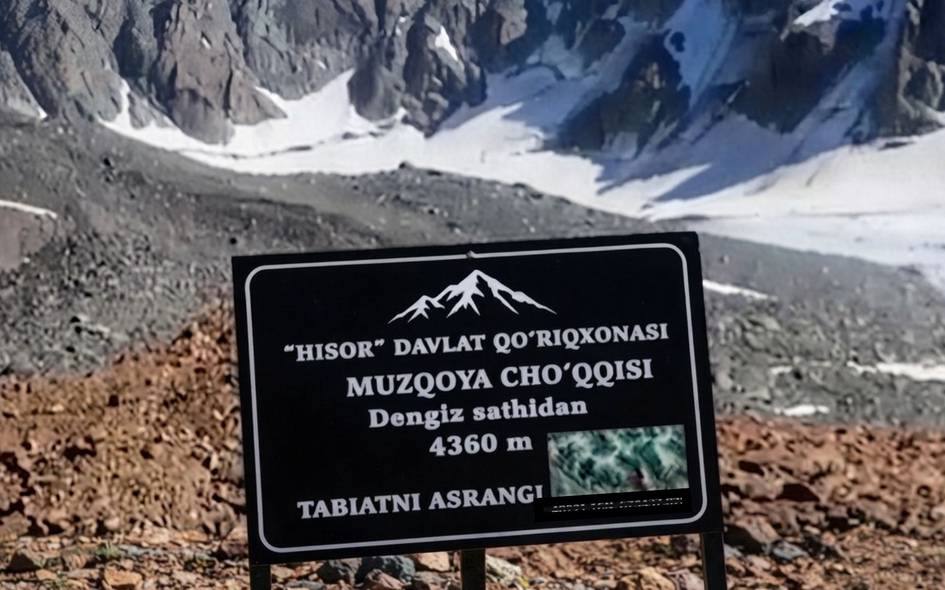 O'zbekistondagi ikkita cho'qqiga rasmiy nomlar berildi.
